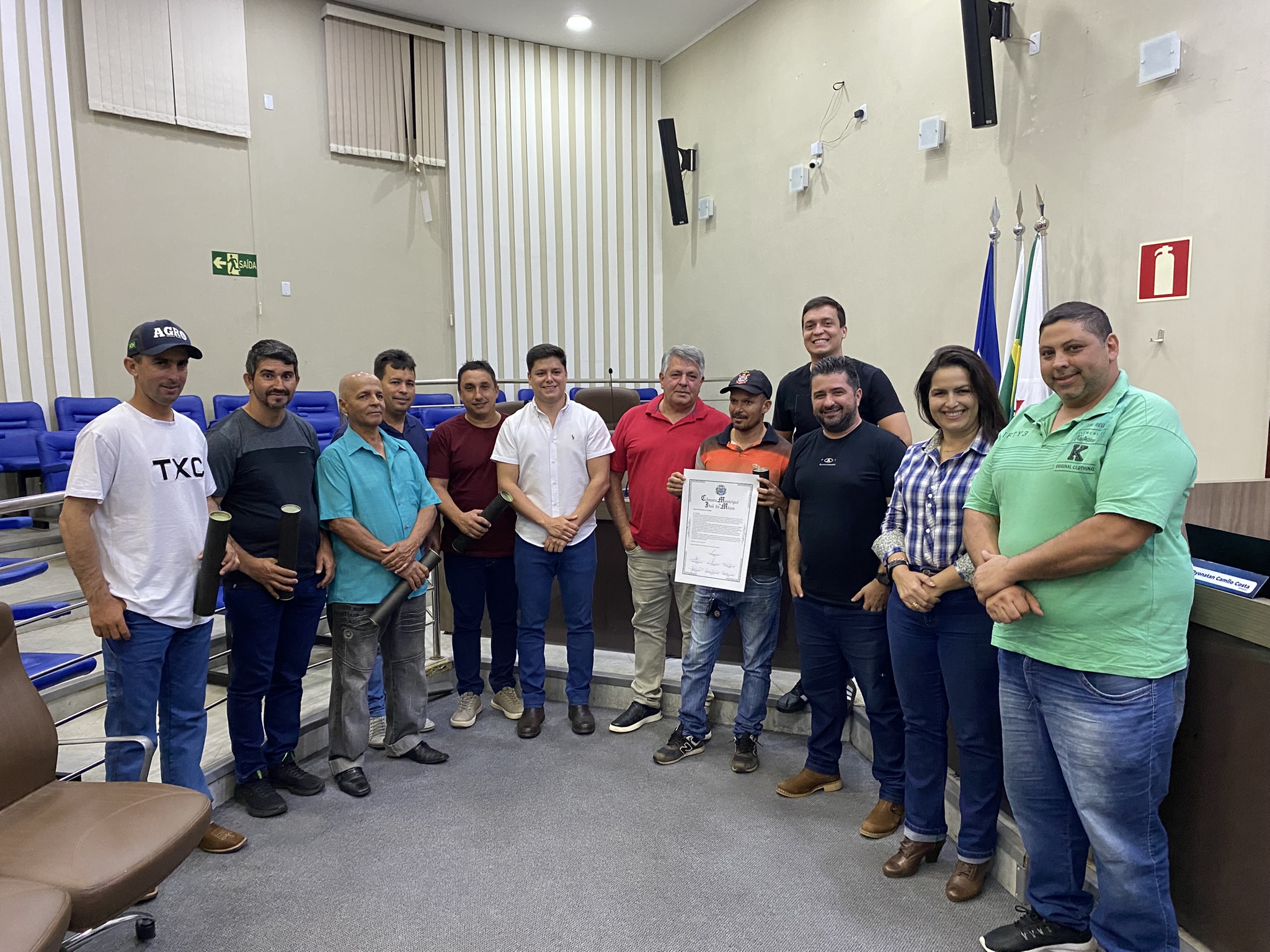 Moção de Aplausos a Servidores Municipais