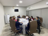 Reunião para possíveis melhorias nos atendimentos da área da saúde